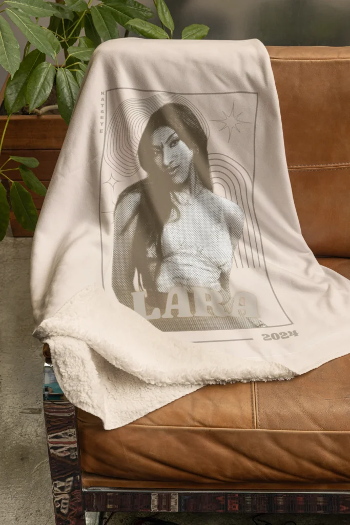 katseye lara blanket
